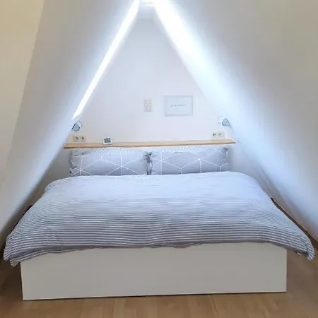 Schoenzeit Лимбург-ан-дер-Лан